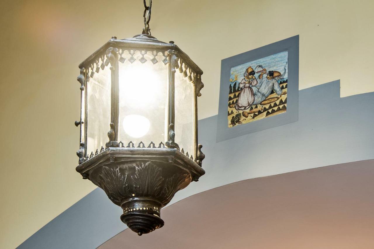 Il Teatro Di Nerone Lejlighed Napoli Eksteriør billede